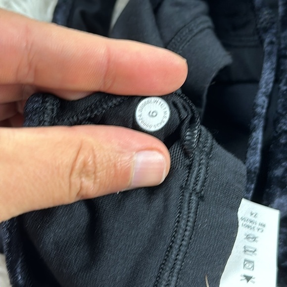 Lululemon Align Tank *Crushed Velvet Black - Picture 4 of 5